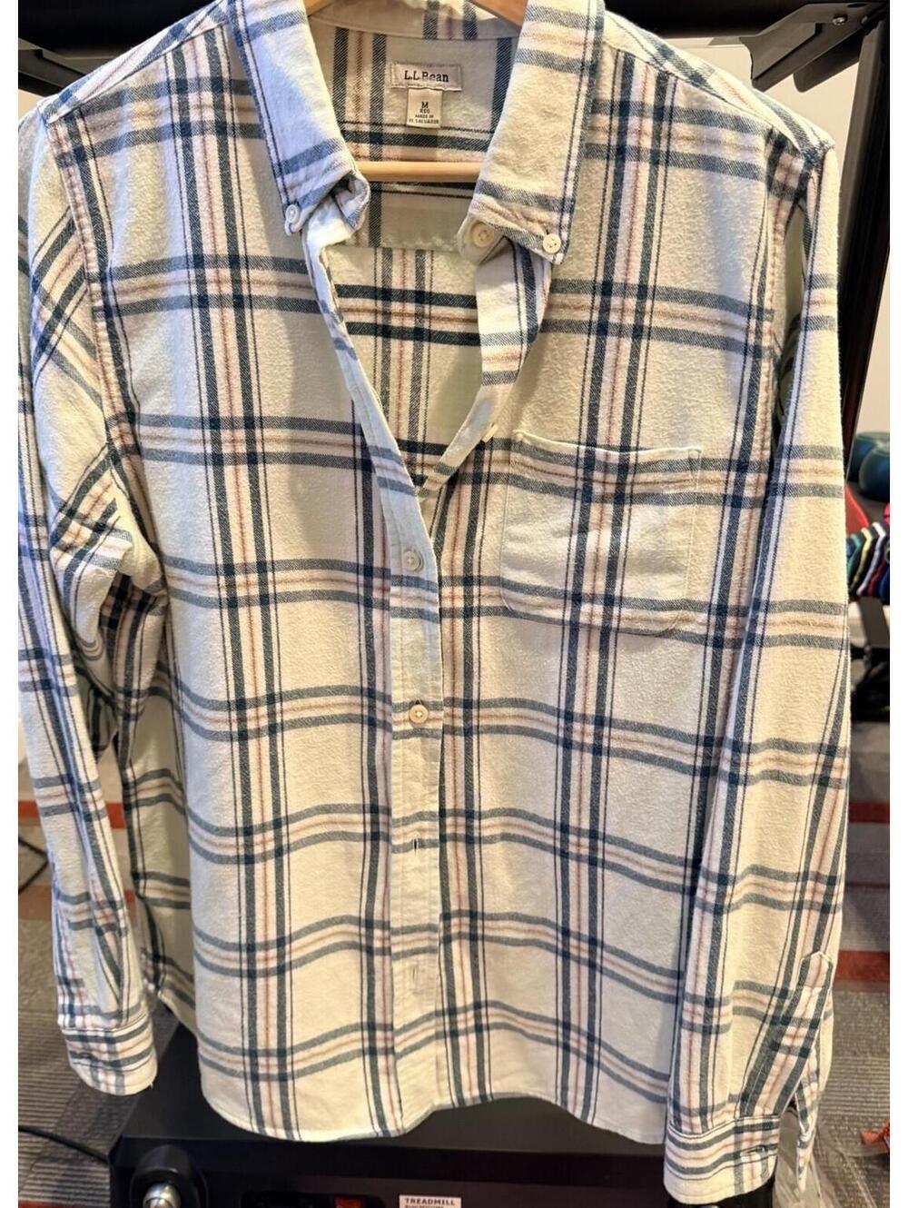 L.L. Bean Men’s Scotch Plaid Flannel Shirt Size M Mint Cream Button Down Cotton